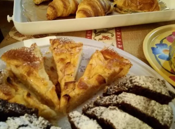 ゲストハウス I Picchi